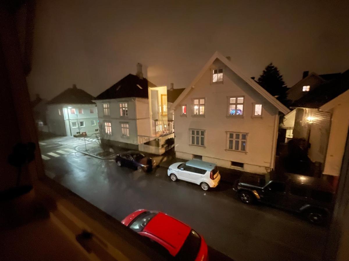 Central Bnb Stavanger At Bertis Ap8 With Spacious Terraces Bagian luar foto
